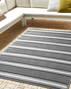 Beliani Ulkomatto Musta/Beige 160 X 230 Cm Mansa Shop