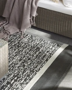 Beliani Ulkomatto Musta/Valkoinen 120 X 180 Cm Ballari New