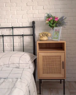 Beliani Yopoyta Kaappi Hylly Vaalea Puu Pasco Fashion