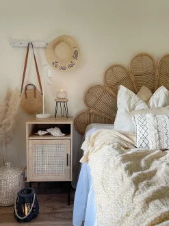 Beliani Yopoyta Kaappi Hylly Vaalea Puu Pasco Fashion