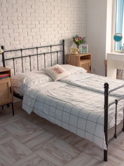 Beliani Yopoyta Kaappi Hylly Vaalea Puu Pasco Fashion